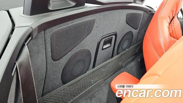 BMW Z4 2019 — ფოტო 22/32