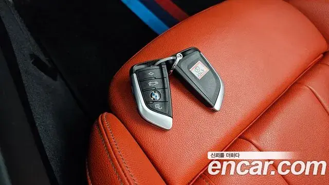 BMW Z4 2019 — ფოტო 11/32