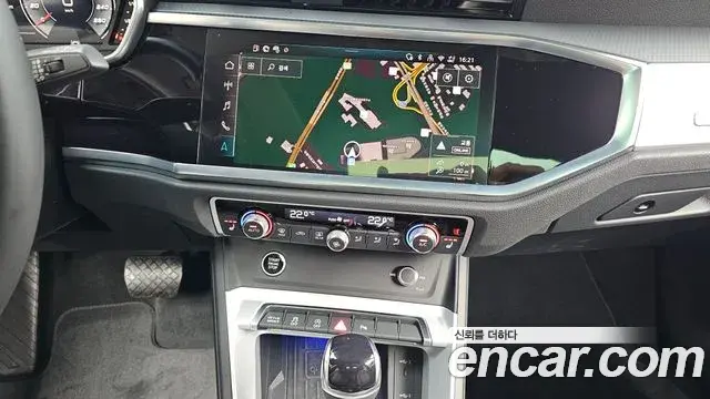 Audi Q3 2025 — Photo 29/33