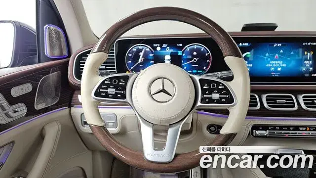 Mercedes-Benz GLS-Class 2021 — Фото 12/20