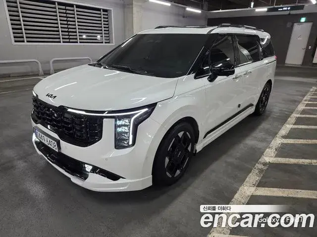 Kia Carnival 2023 — Şəkil 12/16