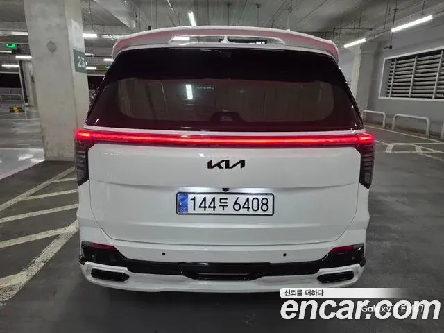 Kia Carnival 2023 — Şəkil 1/16