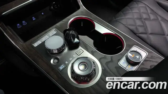Genesis GV80 2024 — ფოტო 33/34