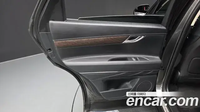Genesis GV80 2024 — ფოტო 24/34