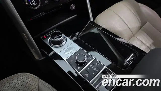 Land Rover Discovery 5 2019 — ფოტო 34/35