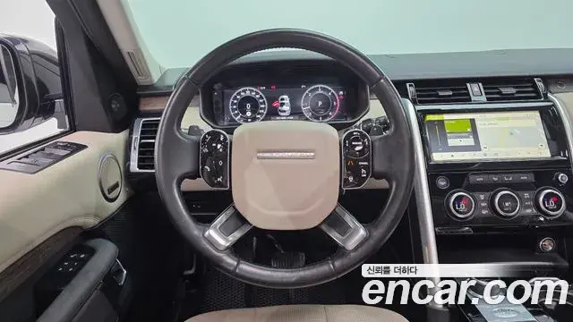 Land Rover Discovery 5 2019 — ფოტო 23/35