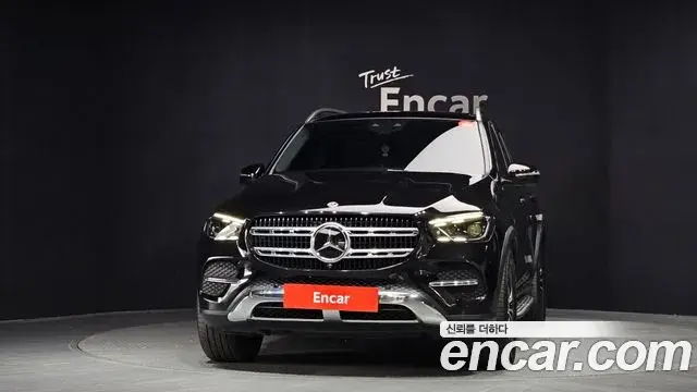 Mercedes-Benz GLE-Class 2024 — Photo 20/34