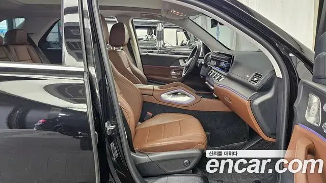 Mercedes-Benz GLE-Class 2024 — Photo 25/34