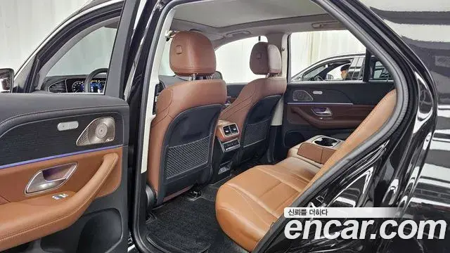 Mercedes-Benz GLE-Class 2024 — Photo 22/34