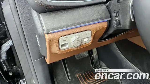 Mercedes-Benz GLE-Class 2024 — Photo 34/34