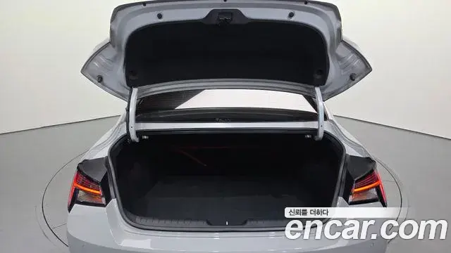 Hyundai The New Avante Hybrid 2022 — Şəkil 11/30