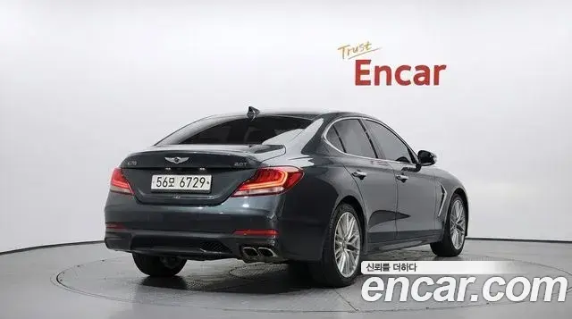 Genesis G70 2018 — ფოტო 18/20