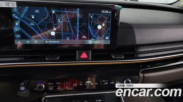 Kia Carnival 2025 — Photo 28/33