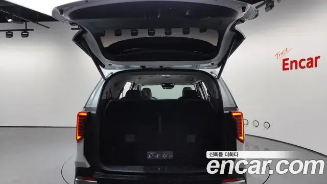 Kia Carnival 2025 — Photo 31/33