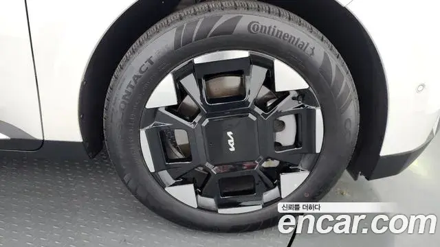 Kia Carnival 2025 — Photo 26/33
