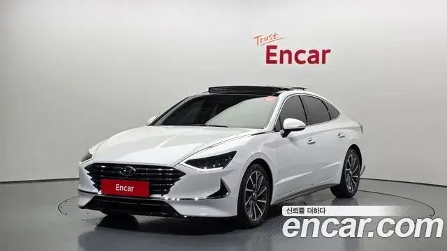 Hyundai Sonata 2019 — Фото 1/20