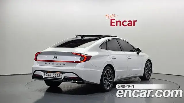 Hyundai Sonata 2019 — Фото 2/20