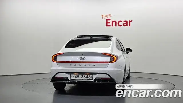 Hyundai Sonata 2019 — Фото 4/20