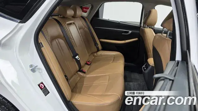 Hyundai Sonata 2019 — Фото 12/20