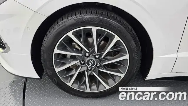 Hyundai Sonata Hybrid 2019 — ფოტო 33/35
