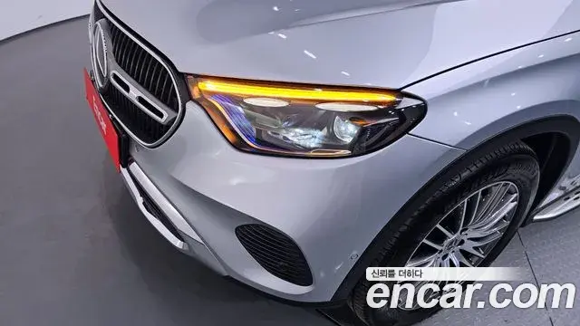 Mercedes-Benz GLC-Class 2025 — Photo 17/32