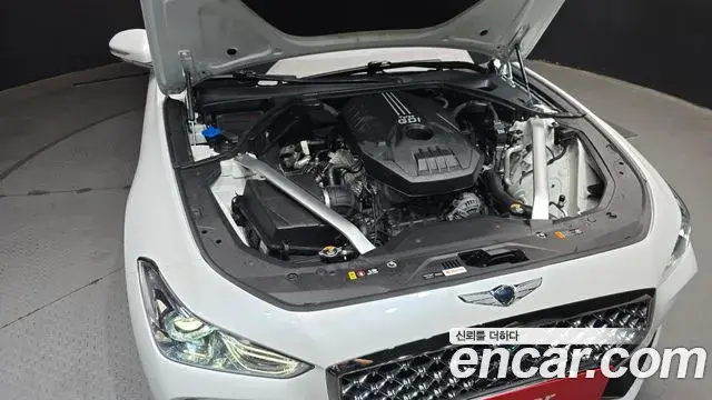 Genesis G70 2020 — ფოტო 19/30