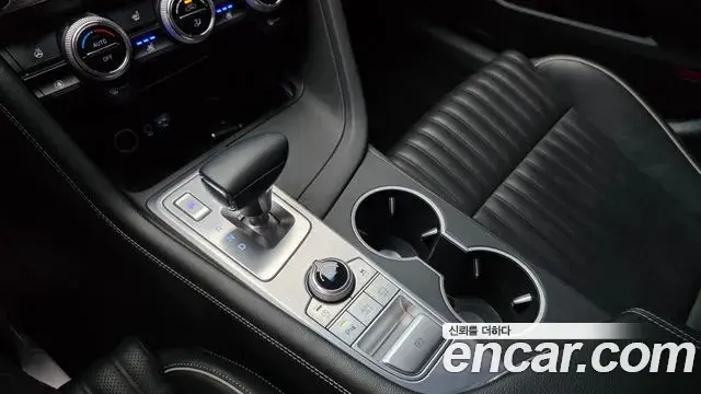 Genesis G70 2020 — ფოტო 22/30