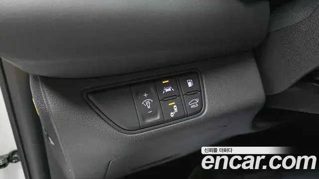 Genesis G70 2020 — ფოტო 9/30