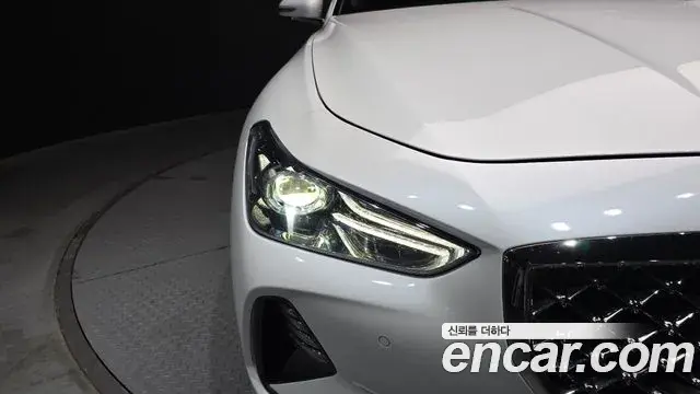 Genesis G70 2020 — ფოტო 18/30