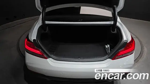 Genesis G70 2020 — ფოტო 4/30