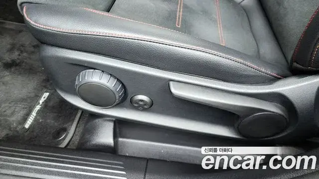 Mercedes-Benz GLA-Class 2022 — Photo 6/33