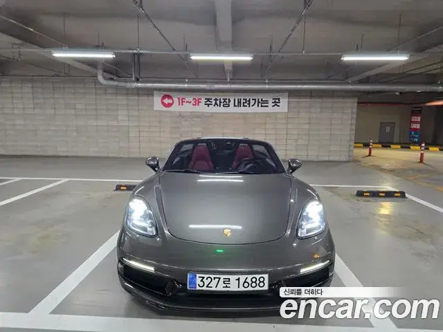 Porsche 718 Boxster 2018 — Şəkil 1/20