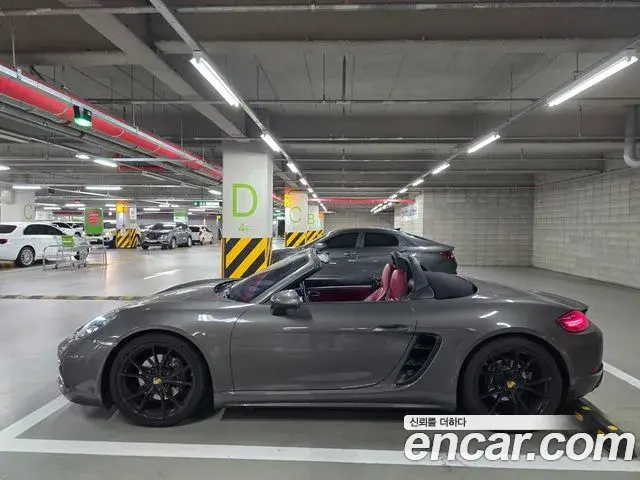 Porsche 718 Boxster 2018 — Şəkil 14/20
