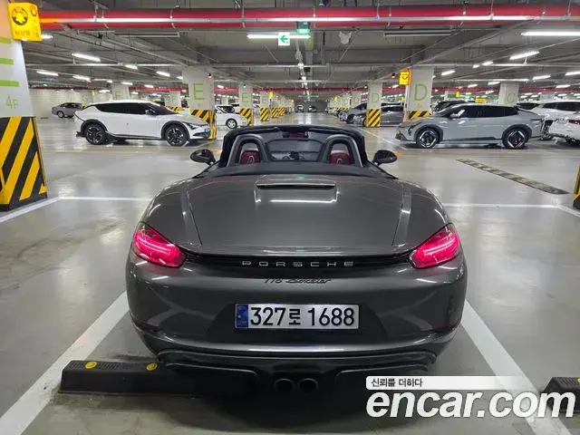 Porsche 718 Boxster 2018 — Şəkil 15/20