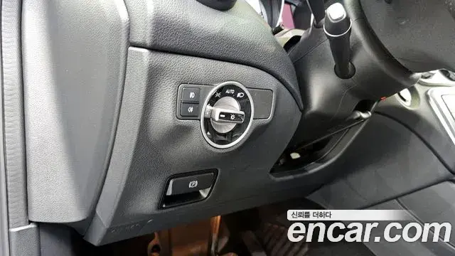 Mercedes-Benz GLA-Class 2019 — Şəkil 3/20