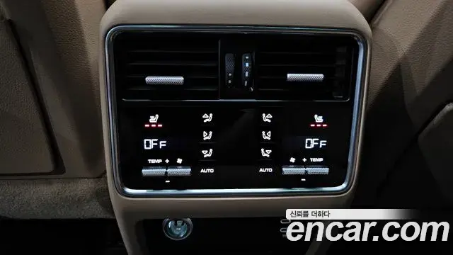 Porsche Cayenne 2022 — Фото 19/20