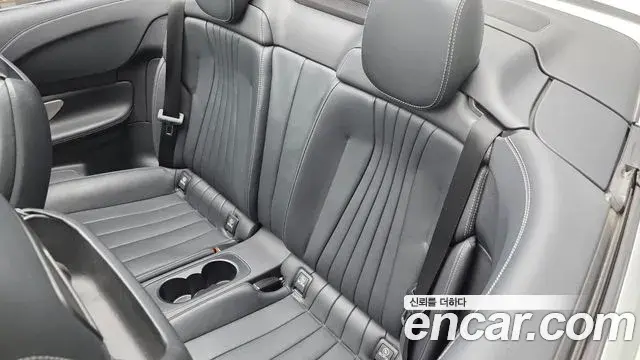 Mercedes-Benz E-Class 2021 — Фото 12/20