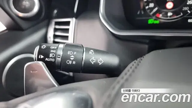 Land Rover Range Rover 2019 — Şəkil 8/39