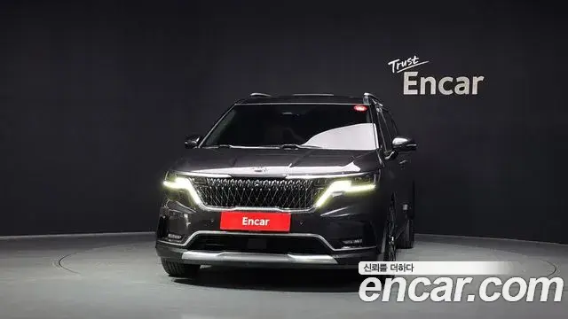 Kia Carnival 2020 — Фото 2/20