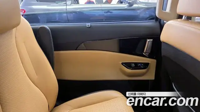 Kia Carnival 2020 — Şəkil 29/32