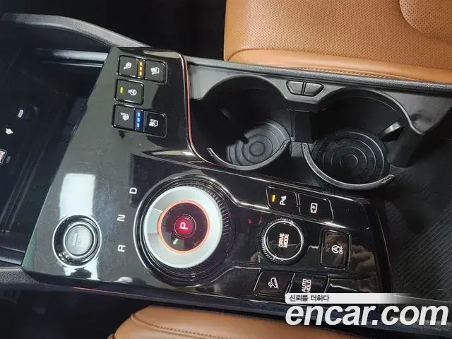 Kia Sportage 2023 — Фото 13/20