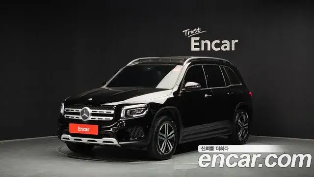 Mercedes-Benz GLB-Class 2021 — Photo 12/20