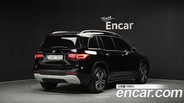 Mercedes-Benz GLB-Class 2021 — Photo 5/20