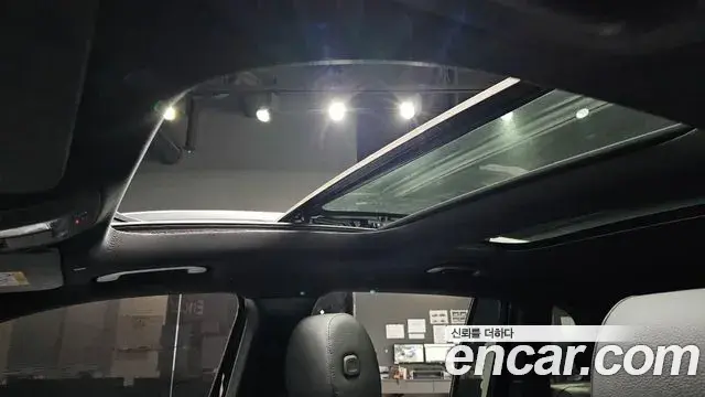 Mercedes-Benz GLB-Class 2021 — Photo 15/20