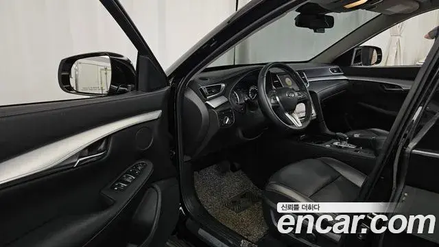 Infiniti QX50 2019 — ფოტო 20/31
