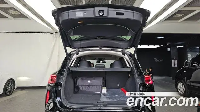 Infiniti QX50 2019 — ფოტო 22/31