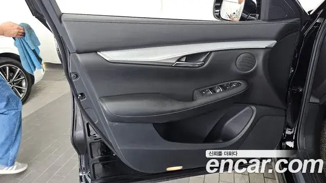 Infiniti QX50 2019 — ფოტო 26/31