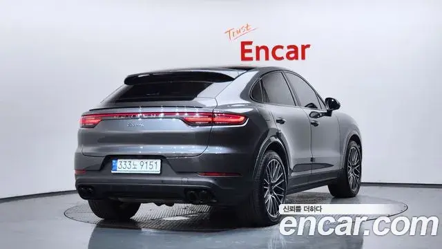 Porsche Cayenne 2020 — Photo 4/37