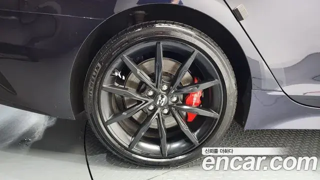 Kia Stinger Meister 2020 — Photo 13/32