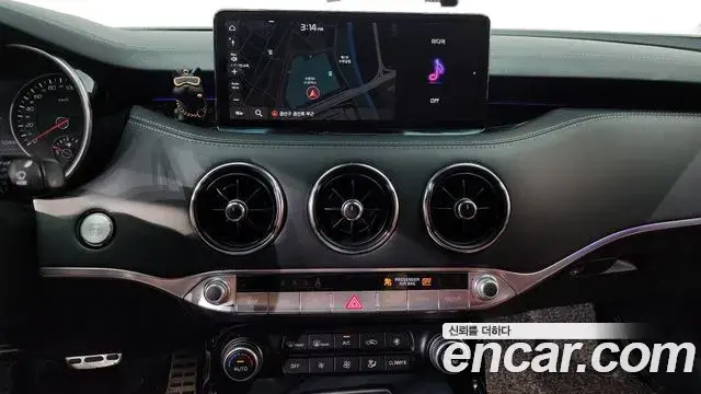 Kia Stinger Meister 2020 — Photo 14/32
